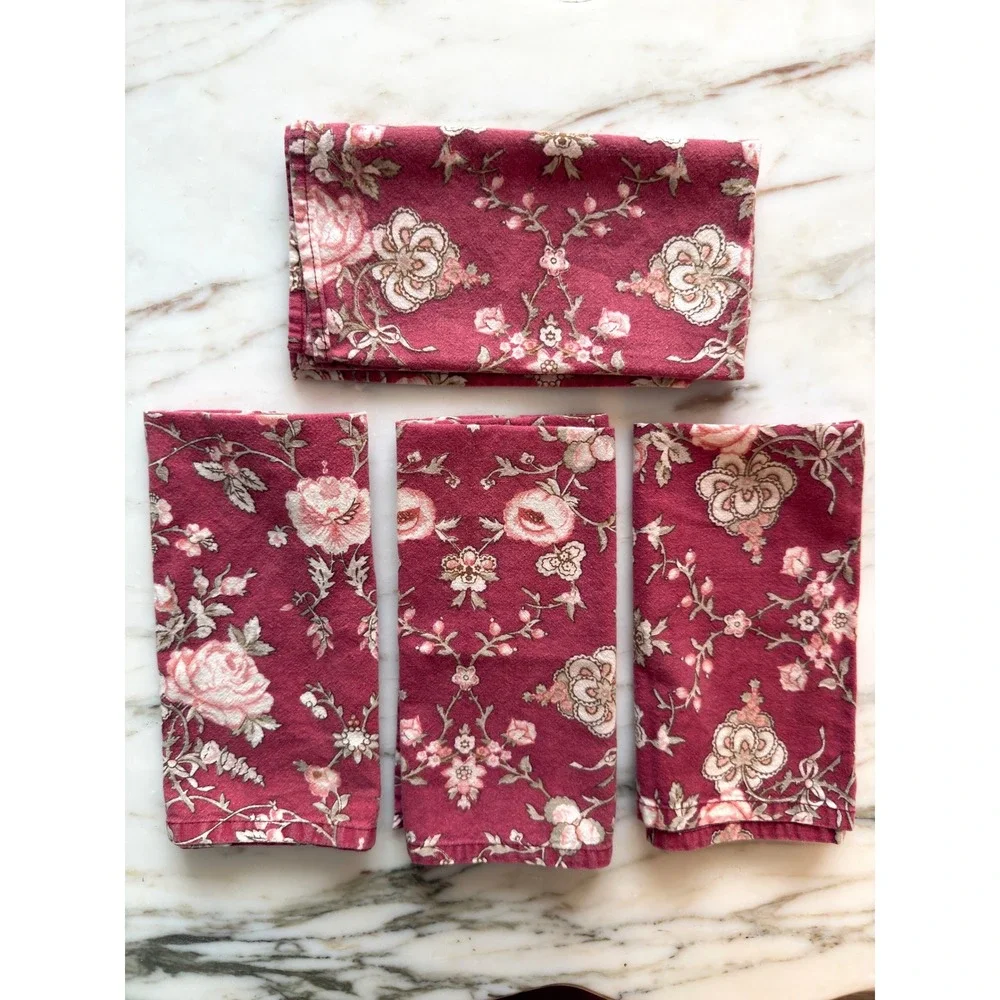Vintage Burgundy Floral Cloth Napkins Set of 4 Cottagecore Table Linens